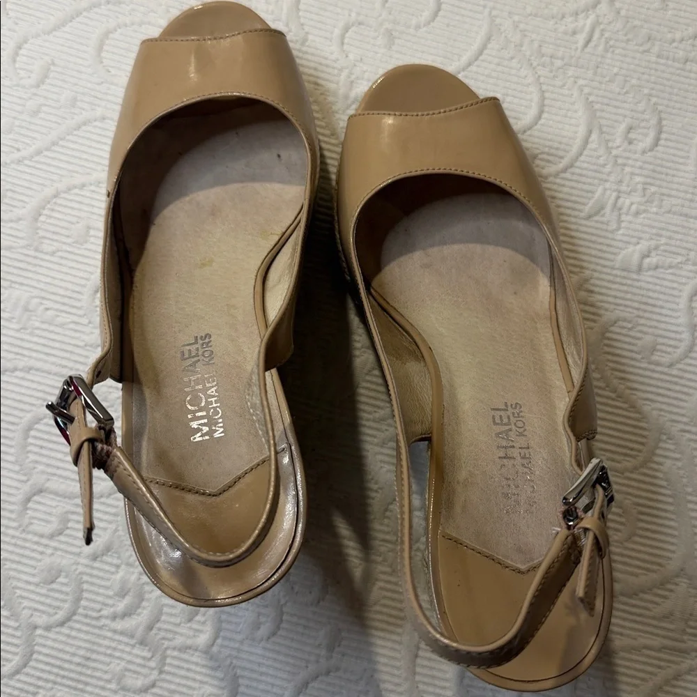MICHAEL Michael Kors Beige Wedge Espadrille Sandals. 8.5 Sling back.